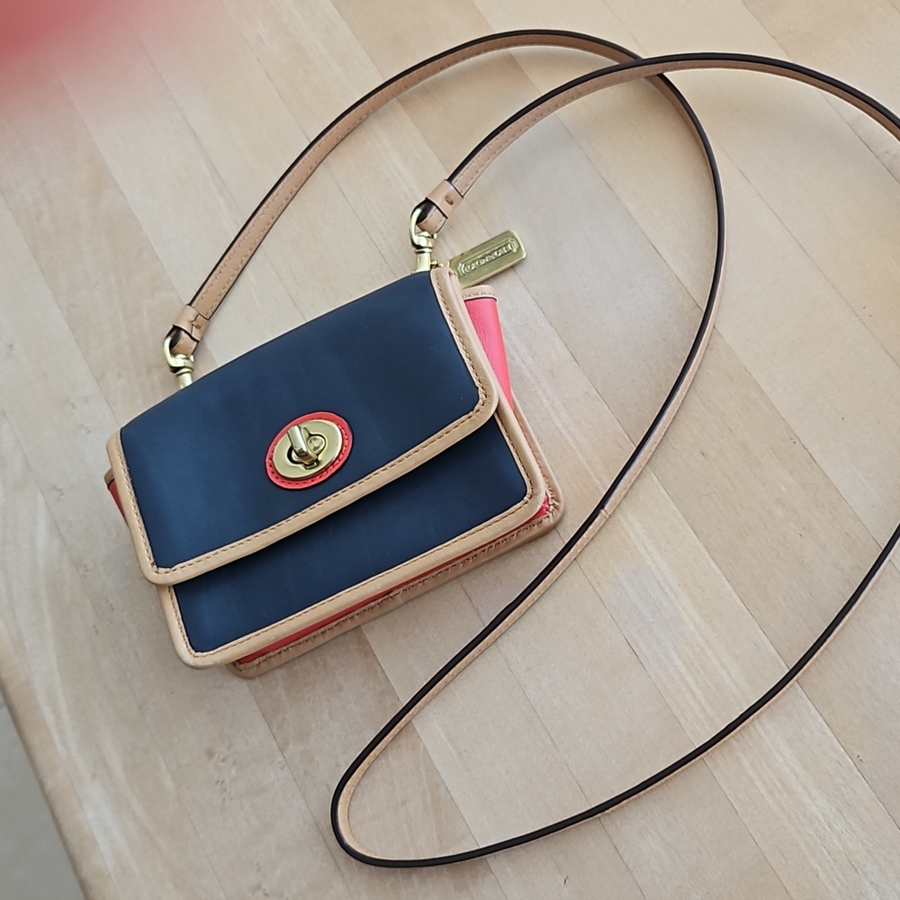 Coach Crossbody Bag Rare Colour Cute Purse